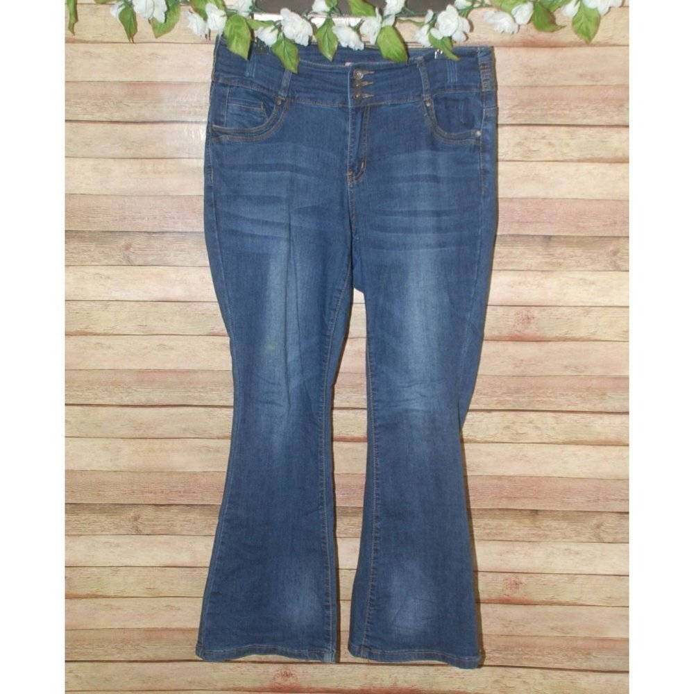 True Luck Stretch Jeans Size 16 Flare Leg Dark Wash Denim Casual Comfort